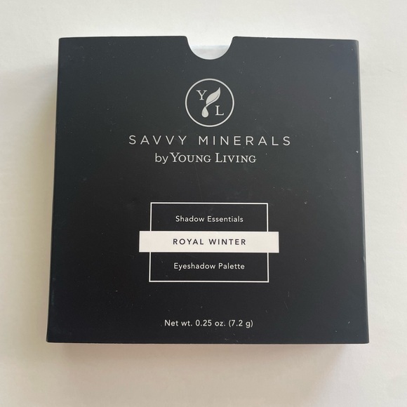 NWT Savvy Minerals Young Living Royal Winter Shadow Essentials Eyeshadow Palette - Picture 7 of 8